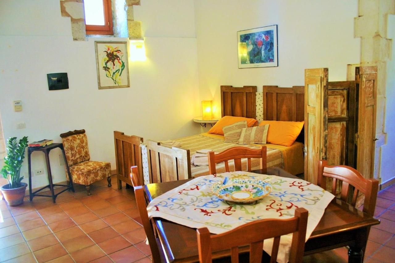 Vinciucci Bed and Breakfast Ispica Buitenkant foto