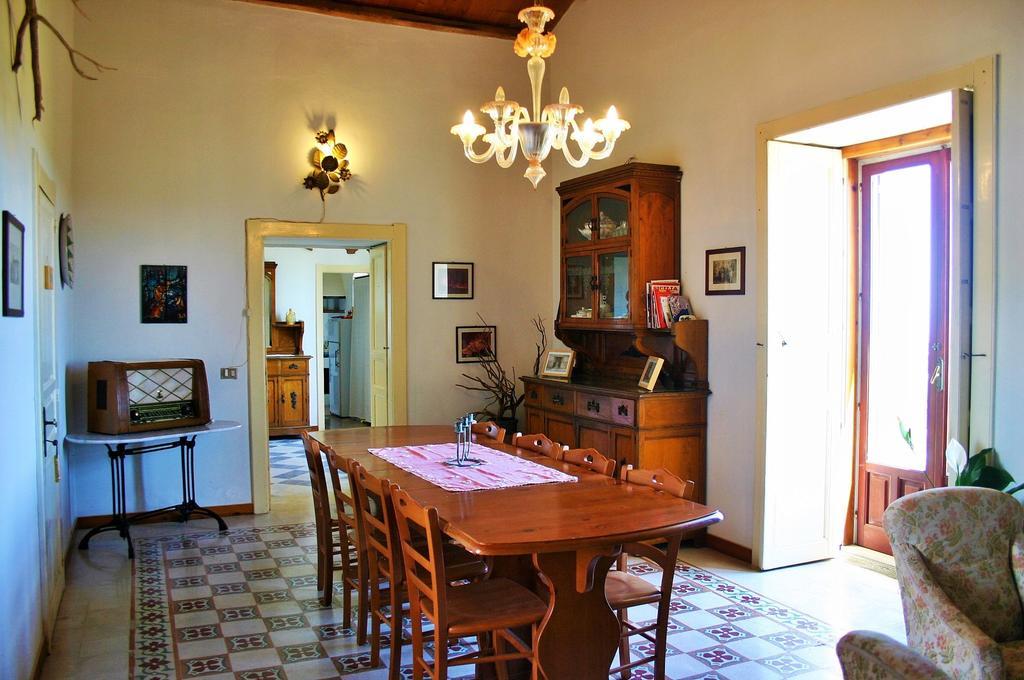 Vinciucci Bed and Breakfast Ispica Buitenkant foto